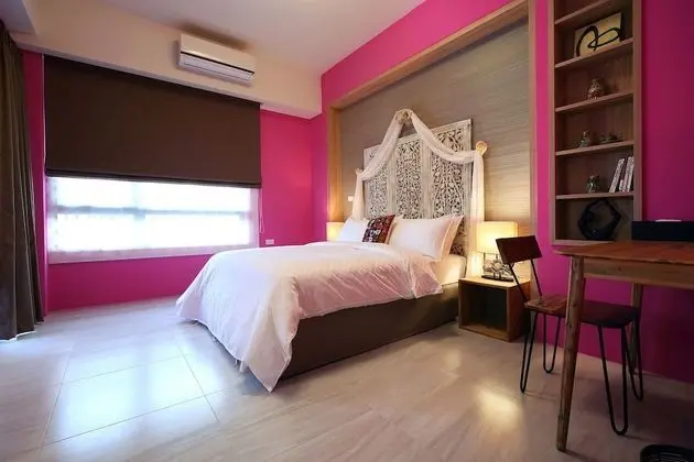 Tek Büyük Yataklı Oda, Balkon