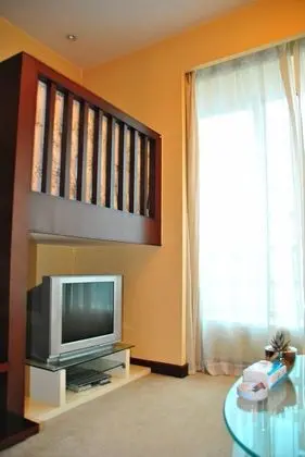 City Tek Büyük Yataklı Oda