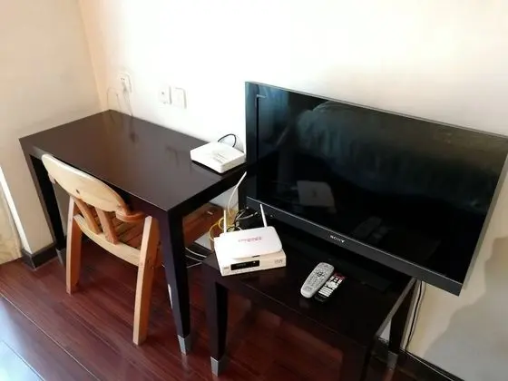 City Tek Büyük Yataklı Oda