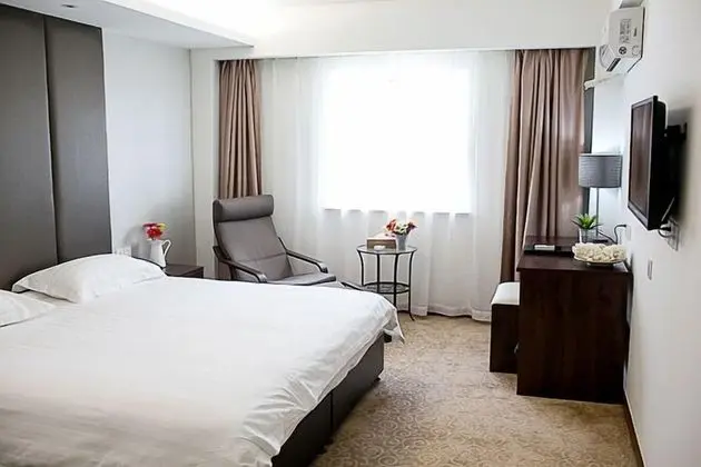 Business Tek Büyük Yataklı Oda