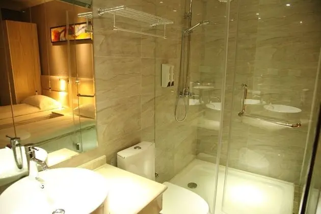 Deluxe Tek Büyük veya İki Ayrı Yataklı Oda