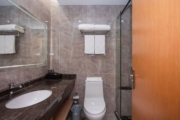 Standard Tek Büyük Yataklı Oda