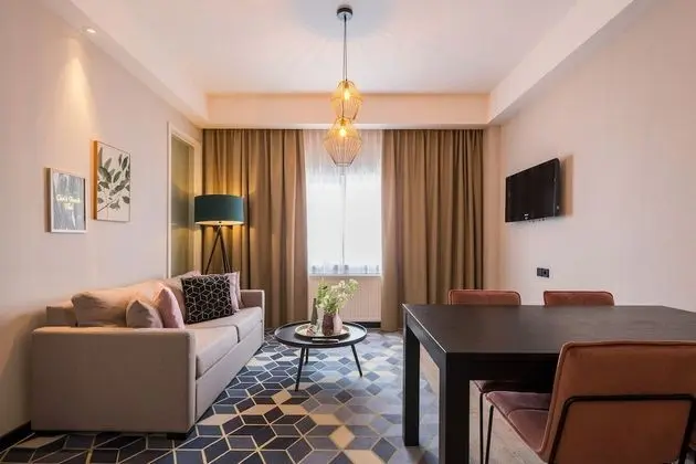 Deluxe Stüdyo, 1 En Büyük (King) Boy Yatak ve Çekyat