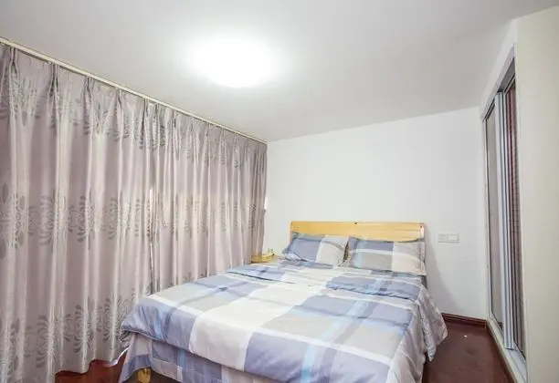 Economy Tek Büyük Yataklı Oda