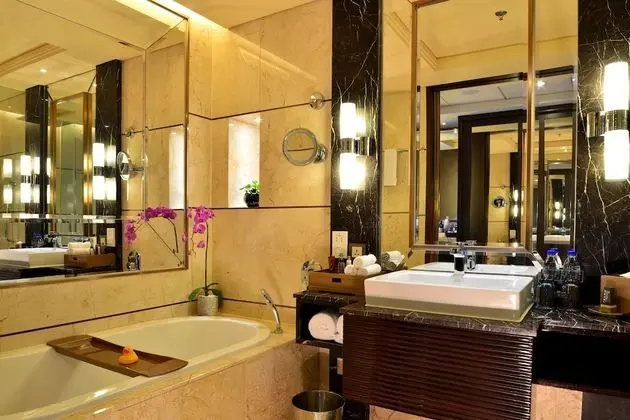 Deluxe Oda, 2 Çift Kişilik Yatak, Sigara İçilebilir, Nehir Manzaralı
