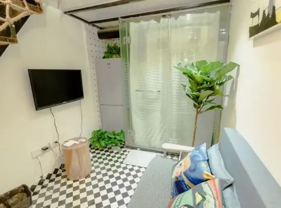 Deluxe Stüdyo, Sigara İçilmez