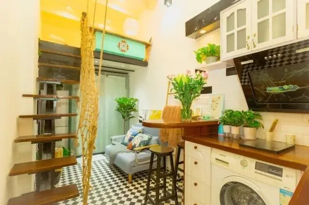 Deluxe Stüdyo, Sigara İçilmez