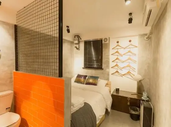 Deluxe Stüdyo, Sigara İçilmez, Bahçeli