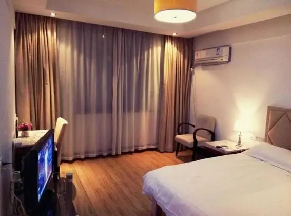 Business Tek Büyük Yataklı Oda