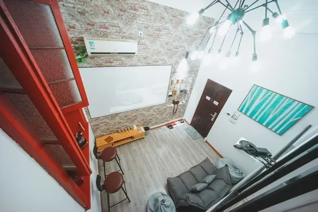 İki Ayrı Yataklı Oda, Sigara İçilmez