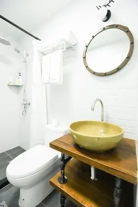 Economy Tek Büyük Yataklı Oda