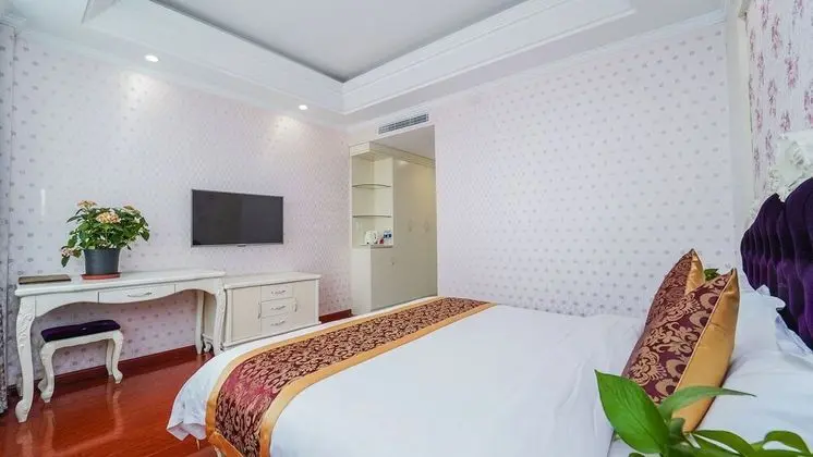 Deluxe Tek Büyük Yataklı Oda, 1 En Büyük (King) Boy Yatak, Engellilere Uygun, Sigara İçilmez