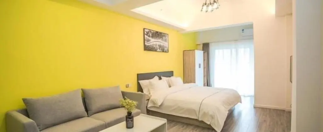 Premium Tek Büyük Yataklı Oda