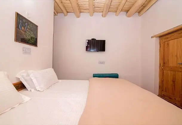Kır Evi, 2 Tek Kişilik Yatak, Sigara İçilmez