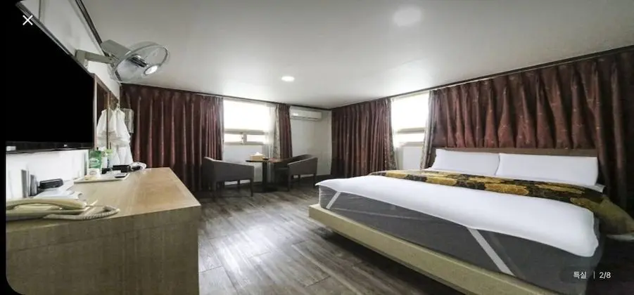 Basic Tek Büyük Yataklı Oda