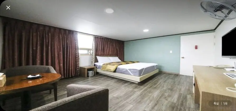 Basic Tek Büyük Yataklı Oda