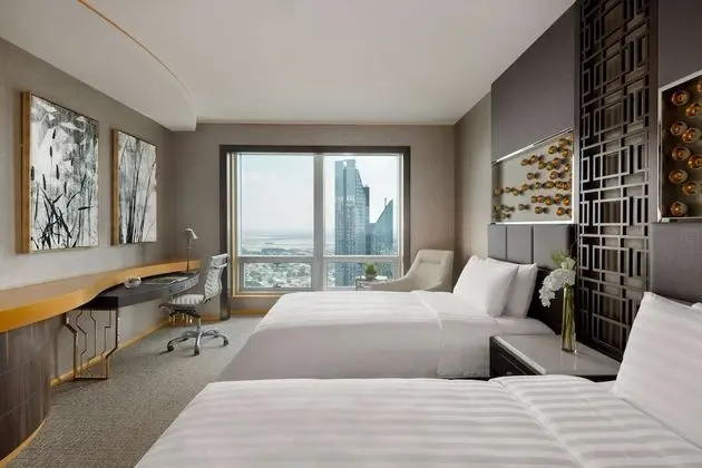 Horizon Executive Room - Exclusive access to the Horizon Club Lounge and breakfast