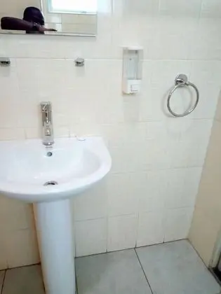 Basic Tek Büyük Yataklı Oda