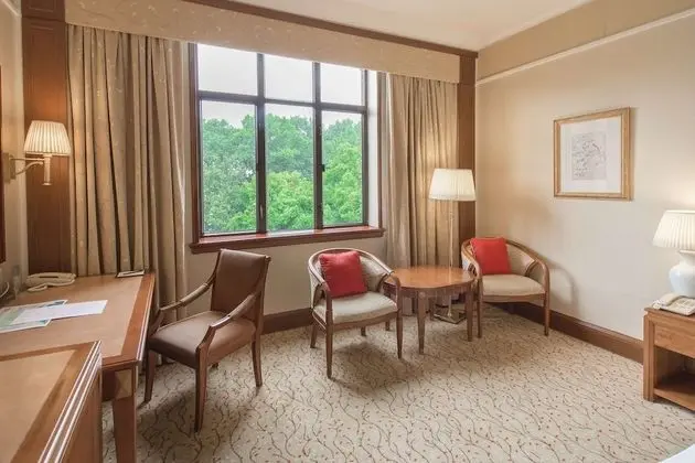 Oda, 1 En Büyük (King) Boy Yatak, Tepe Manzaralı (West Wing)