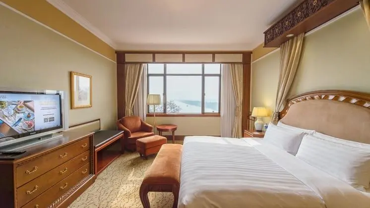 Süit, Göl Manzaralı (West Wing)