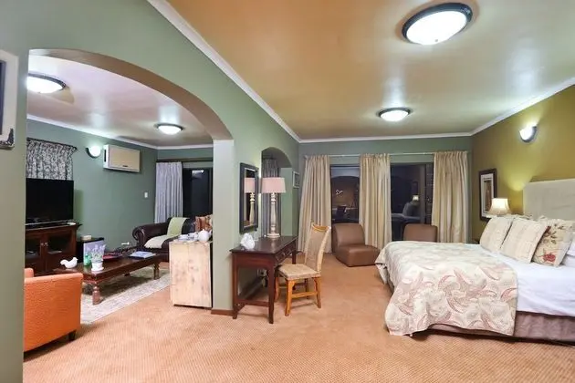 Luxury Süit, 1 Büyük (Queen) Boy Yatak, Özel Banyo, Vadi Manzaralı