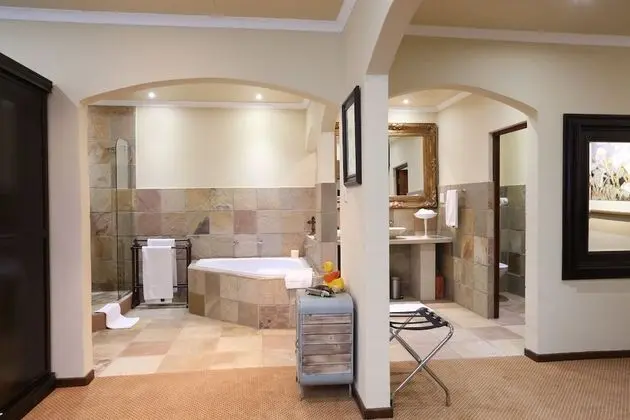 Luxury Süit, 1 Büyük (Queen) Boy Yatak, Özel Banyo, Vadi Manzaralı