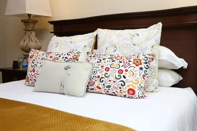 Luxury Süit, 2 Büyük (Queen) Boy Yatak, Özel Banyo, Vadi Manzaralı