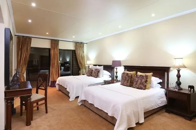 Luxury Süit, 2 Büyük (Queen) Boy Yatak, Özel Banyo, Vadi Manzaralı