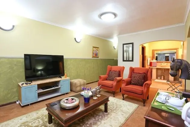 Luxury Süit, 2 Büyük (Queen) Boy Yatak, Özel Banyo, Vadi Manzaralı