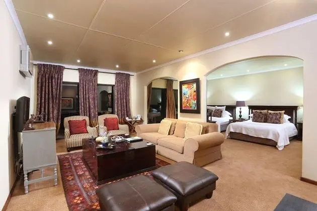 Luxury Süit, 2 Büyük (Queen) Boy Yatak, Özel Banyo, Vadi Manzaralı