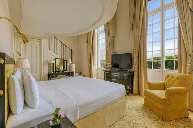 Dubleks, Şehir Manzaralı (Duplex Suite, Eiffel View)