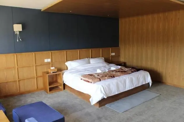 Deluxe Tek Büyük Yataklı Oda, Bahçe Manzaralı