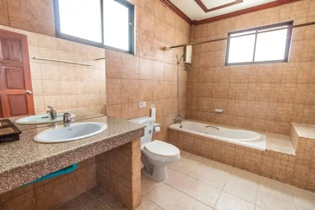 Deluxe one bedroom