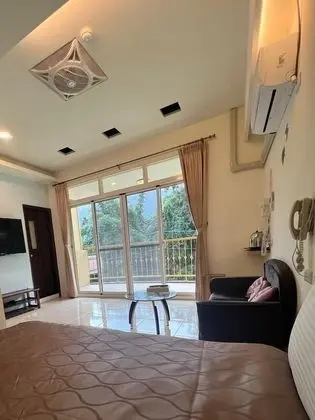 Senior Tek Büyük Yataklı Oda