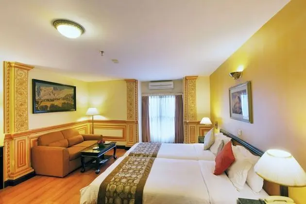 Deluxe Room Twin Bed