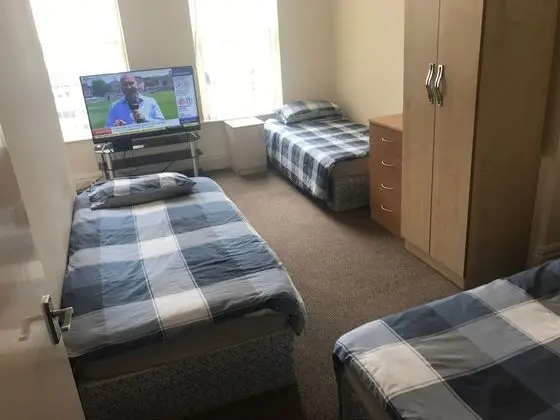 Basic Dört Kişilik Oda, Birden Çok Yatak