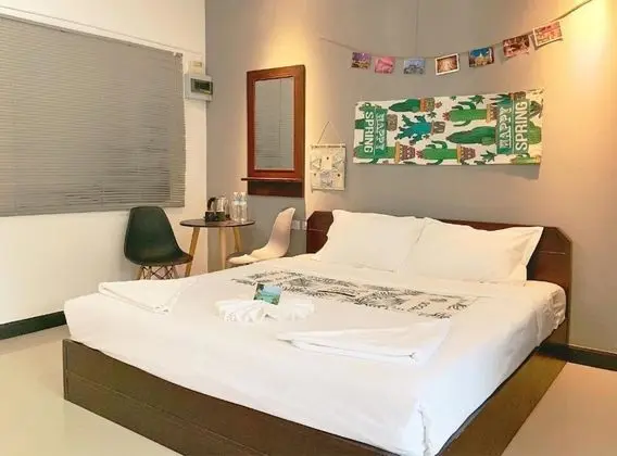 Tek Büyük Yataklı Oda, Balkon