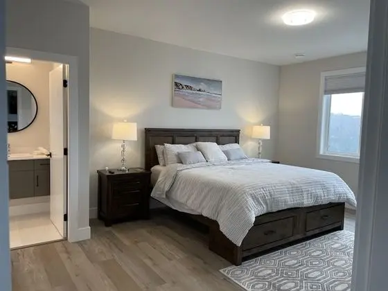 Luxury Oda, 1 En Büyük (King) Boy Yatak, Göl Manzaralı