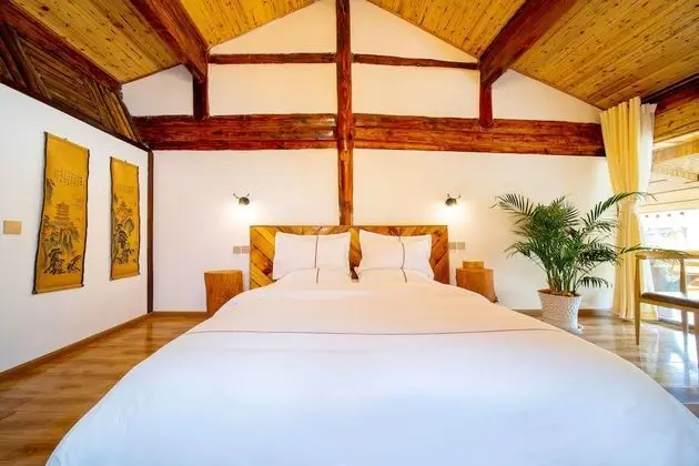 Signature Tek Büyük Yataklı Oda, Bahçe Manzaralı (Room No.4)
