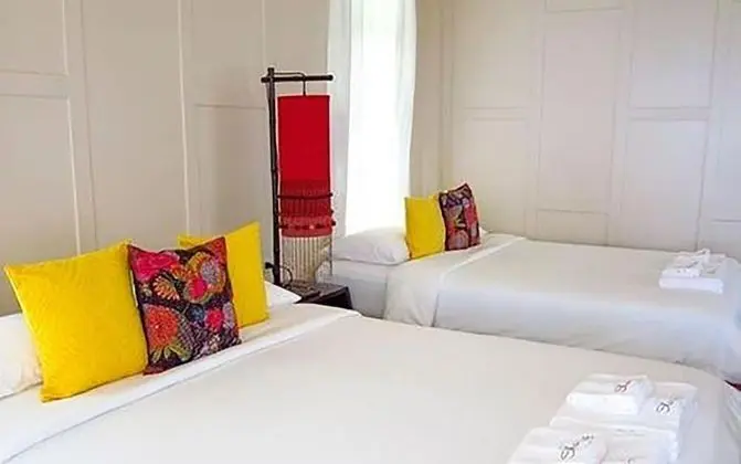 Shantaa Villa (2 queen size beds)