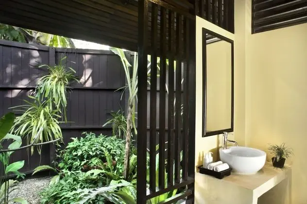 Shantaa Villa (2 queen size beds)