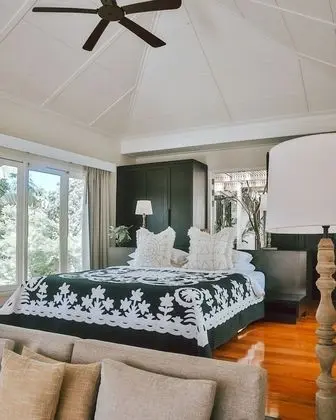 Shantaa Extra Sweet (A king size bed)