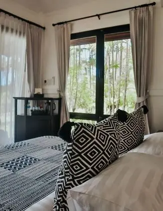 Shantaa Sweet (A king size bed)