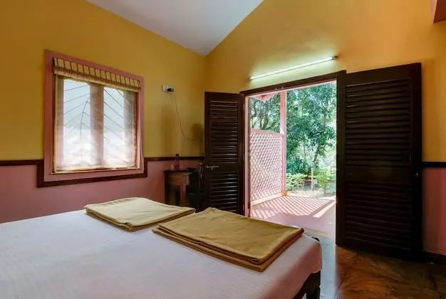 Deluxe Tek Büyük Yataklı Oda, 1 Yatak Odası, Bahçe Manzaralı