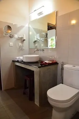 Deluxe Tek Büyük Yataklı Oda, 1 En Büyük (King) Boy Yatak, Özel Banyo, Havuz Manzaralı