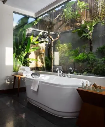 Suit With Private Pool