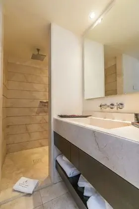 Standard Tek Büyük veya İki Ayrı Yataklı Oda, Dağ Manzaralı