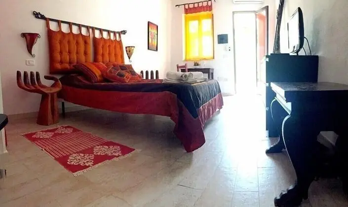 Üç Kişilik Oda