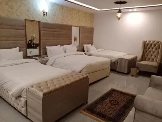 Deluxe Dört Kişilik Oda