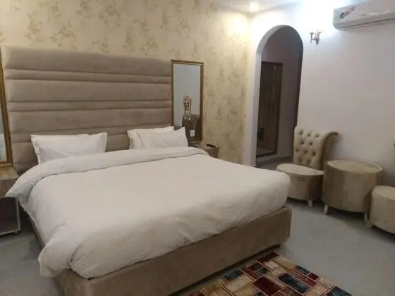 Deluxe Tek Büyük Yataklı Oda